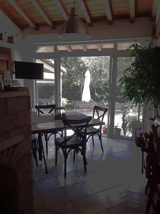 La Suite De Garlone Aujargues Экстерьер фото